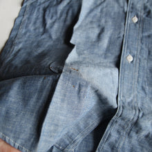 Load image into Gallery viewer, N.O.S 1950's "BIG YANK" BLUE CHAMBRAY SHIRT (15 HALF)