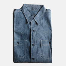Load image into Gallery viewer, N.O.S 1940's BLUE CHAMBRAY WORK SHIRT (SIZE 16)