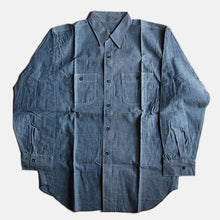 Load image into Gallery viewer, N.O.S 1940's BLUE CHAMBRAY WORK SHIRT (SIZE 16)