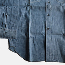 Load image into Gallery viewer, N.O.S 1940's BLUE CHAMBRAY WORK SHIRT (SIZE 16)