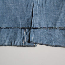 Load image into Gallery viewer, N.O.S 1940's BLUE CHAMBRAY WORK SHIRT (SIZE 16)