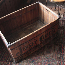 Load image into Gallery viewer, ANTIQUE "DAYTON SPICE MILLS CO." JERSEY COFFEE BOX