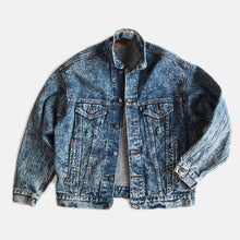 Load image into Gallery viewer, 1980's "LEVI'S" 70507 SILVER TUB DENIM JACKET (UNISEX MEDIUM)