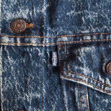 Load image into Gallery viewer, 1980's "LEVI'S" 70507 SILVER TUB DENIM JACKET (UNISEX MEDIUM)