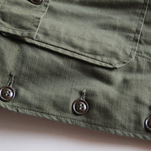 Load image into Gallery viewer, N.O.S 1950's "U.S.ARMY" COTTON SATEEN SHIRT OG-107 (SMALL)