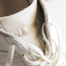 Load image into Gallery viewer, VINTAGE ORIGINAL GERMAN TRAINER (27.0cm)
