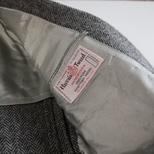 Load image into Gallery viewer, OLD HARRIS TWEED WOOL JACKET (MEDIUM) MINT CONDITION
