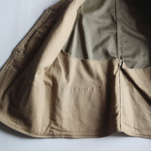 Load image into Gallery viewer, 1950's "AMERICAN FIELD" HALF MOON HUNTING VEST (LARGE) MINT CONDITION