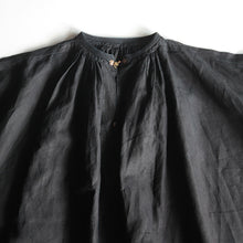 画像をギャラリービューアに読み込む, ANTIQUE FRENCH INDIGO LINEN BIAUDE (ONE SIZE FITS ALL) NEAR DEADSTOCK