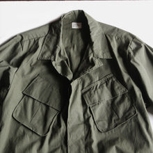 Load image into Gallery viewer, N.O.S 1960's "U.S.ARMY" JUNGLE FATIGUE JACKET (LARGE-LEG)