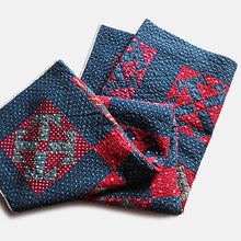 Load image into Gallery viewer, Antique Calico patchwork Fabric