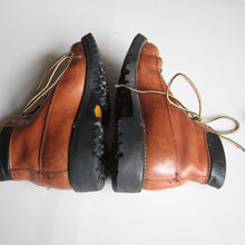 Load image into Gallery viewer, 1970's "L.L.BEAN" HIKING OUTDOOR BOOTS (SIZE 7)