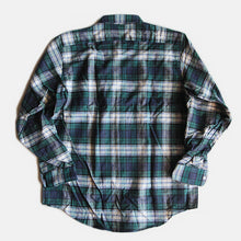 Load image into Gallery viewer, N.O.S 1980's "L.L.BEAN" BLK WACH B.D COTTON SHIRT (LARGE)