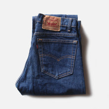 Load image into Gallery viewer, "LEVI'S" 505 DENIM PANTS (W32) MINT CONDITION MADE IN USA