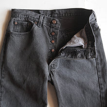 Load image into Gallery viewer, 1990's "LEVI'S" 501 BLACK DENIM PANTS MADE IN USA (W32 L32)