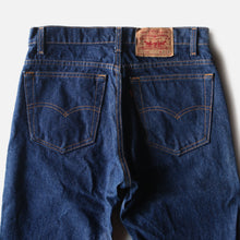 Load image into Gallery viewer, "LEVI'S" 505 DENIM PANTS (W32) MINT CONDITION MADE IN USA