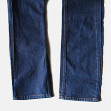 Load image into Gallery viewer, "LEVI'S" 505 DENIM PANTS (W32) MINT CONDITION MADE IN USA