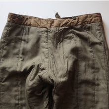 Load image into Gallery viewer, 1960's CZECH REQUBLIC MILITARY QUILTING LINER (W30-W35) MINT CONDITION
