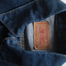 Load image into Gallery viewer, 1980's "LEVI'S" 70505 DENIM JACKET (38 MEDIUM) MNT CONDITION