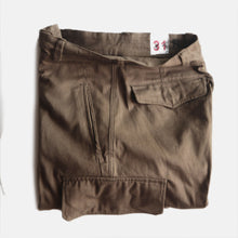 Load image into Gallery viewer, N.O.S FRENCH ARMY M-47 MILITARY TROUSER (W31 L27.5)