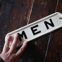 画像をギャラリービューアに読み込む, VINTAGE RESTROOM SIGN