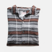 Load image into Gallery viewer, ~ 1960's "Mc GREGOR" RAYON BOX SHIRT (MEDIUM-LARGE)