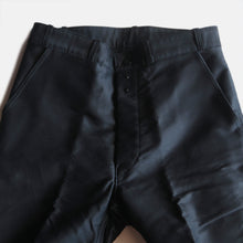 Load image into Gallery viewer, N.O.S 1960's BLACK MOLESKIN WORK TROUSER (W32)