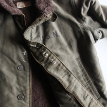 Load image into Gallery viewer, 1940's "U.S.N" N-1 DECK JACKET (40) GOOD CONDITION