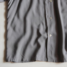 Load image into Gallery viewer, MADE IN U.S.A 1950's "NOFADE" RAYON BOX TWO TONE L/S (LARGE)