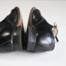 Load image into Gallery viewer, 1940's~ "U.S.N" SERVICE SHOES (7HALF)
