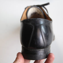 Load image into Gallery viewer, 1940's~ "U.S.N" SERVICE SHOES (7HALF)
