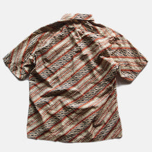 Load image into Gallery viewer, N.O.S 1960's "WINNER" COTTON BOX S/S SHIRT (LARGE)