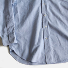 Load image into Gallery viewer, OLD "BROOKS BROTHERS" OXFORD B.D SHIRT (MEDIUM) MADE IN USA