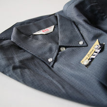 Load image into Gallery viewer, N.O.S 1960's "B.V.D" B.D. BOX COTTON SHIRT (MEDIUM)