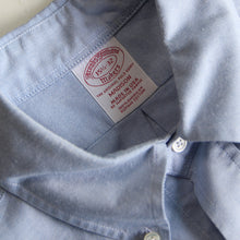 Load image into Gallery viewer, OLD "BROOKS BROTHERS" OXFORD B.D SHIRT (MEDIUM) MADE IN USA