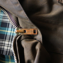 Load image into Gallery viewer, 1980's "BARBOUR" SOLWAY ZIPPER (MEDIUM 38)