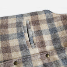 Load image into Gallery viewer, 1970's "WOOLRICH" REVERSIBLE OUTDOOR VEST (MEDIUM)