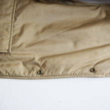 Load image into Gallery viewer, 1970's "WOOLRICH" REVERSIBLE OUTDOOR VEST (MEDIUM)