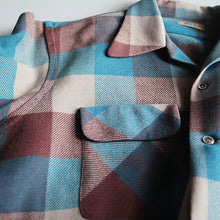 Load image into Gallery viewer, 1950's "ARROW" WOOL BOX SHIRT (X-LARGE)