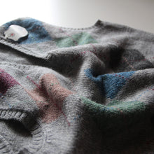 Load image into Gallery viewer, N.O.S 1970's "Deans Of Scotland" Wool Vest (42 Large)