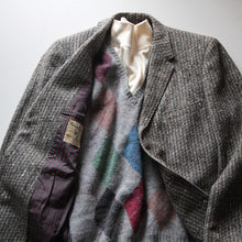 Load image into Gallery viewer, N.O.S 1970's "Deans Of Scotland" Wool Vest (42 Large)