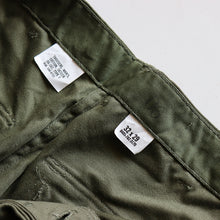 画像をギャラリービューアに読み込む, 1960&#39;s &quot;U.S.ARMY&quot; OG-107 COTTON SATEEN TROUSER (SZ W32×L29 / DEADSTOCK)
