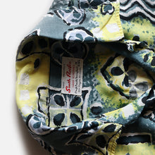 Load image into Gallery viewer, ～1960&#39;s &quot;SOUTH PACIFIC&quot; HAWAIIAN S/S RAYON SHIRT (SZ MEDIUM / GOOD PRINT)
