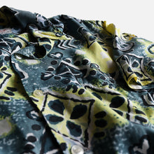 Load image into Gallery viewer, ～1960&#39;s &quot;SOUTH PACIFIC&quot; HAWAIIAN S/S RAYON SHIRT (SZ MEDIUM / GOOD PRINT)
