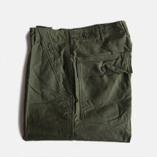 Load image into Gallery viewer, N.O.S 1960&#39;s &quot;U.S.ARMY&quot; OG-107 FATIGUE TROUSER (SZ MEDIUM)
