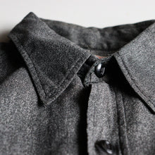Load image into Gallery viewer, ～1950's "PACEMAKER" BLACK CHAMBRAY WORK SHIRT (SZ LARGE / SINGLE POCKET / GOOD CONDITION)
