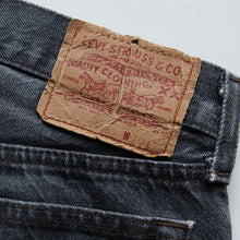 画像をギャラリービューアに読み込む, 1980's "LEVI'S" 501 BLACK DENIM PANTS (SZ W36×L30 / EARLY DYE)
