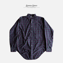Load image into Gallery viewer, 1980&#39;s &quot;BROOKS BROTHERS&quot; COTTON B.D L/S SHIRT (SZ LARGE / GOOD CONDITION)
