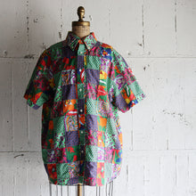 Load image into Gallery viewer, &quot;BROOKS BROTHERS&quot; INDIA MADRAS PATCHWORK S/S B.D SHIRT (SZ XL / MINT CONDITION)
