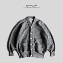 Load image into Gallery viewer, "OLDE HOMESTEADER" CARDIGAN (SZ 46 XL / TOP CHARCOAL)
